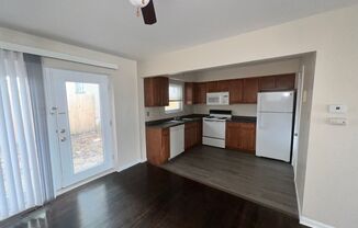 3 beds, 1.5 baths, 1,400 sqft, $1,600, Unit 2511