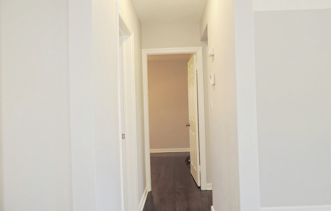 3 Bed - 1 Bath Cape Cod for Rent!