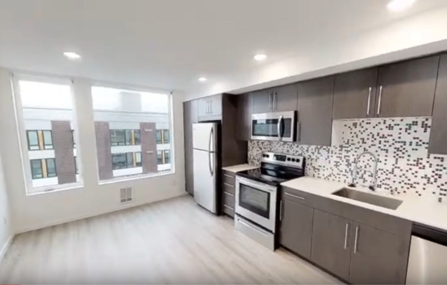 Studio, 1 bath, 322 sqft, $1,215, Unit 311