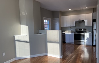 1 bed, 1 bath, $2,500, Unit 2