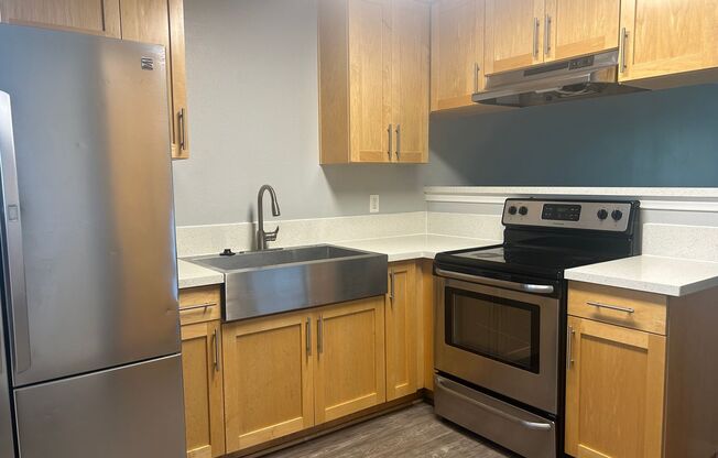 2 beds, 1.5 baths, 866 sqft, $2,695, Unit 801H9