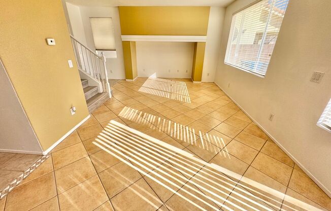 BEAUTIFUL 4 BEDROOM 2.5 BATH HOME IN THE SOUTHWEST!