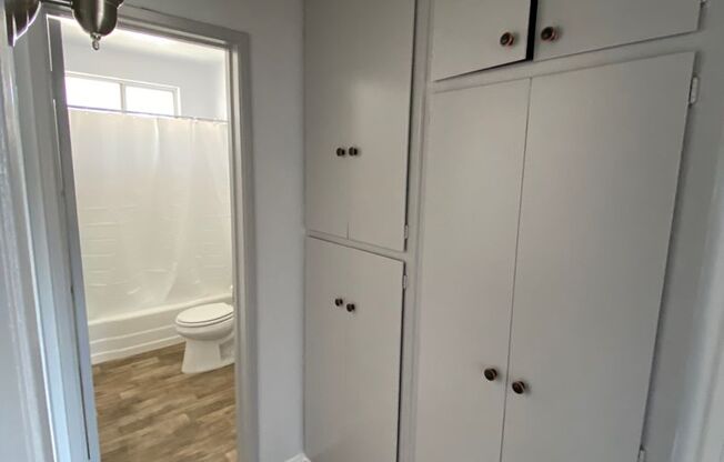 2 beds, 2 baths, 950 sqft, $2,375, Unit F