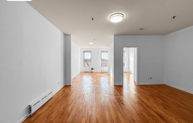 1 bed, 1 bath, $2,600, Unit 4D