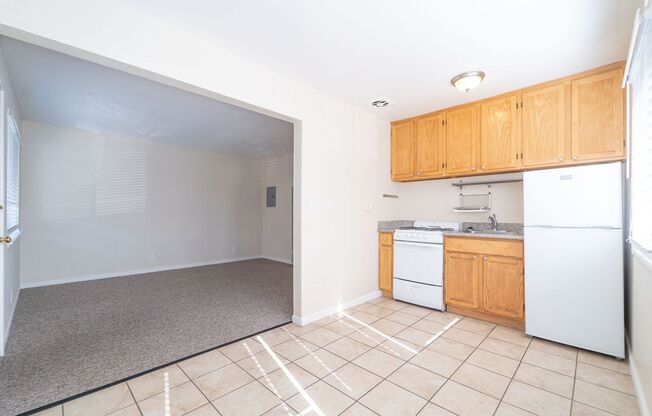 Yosemite Avenue Apartments