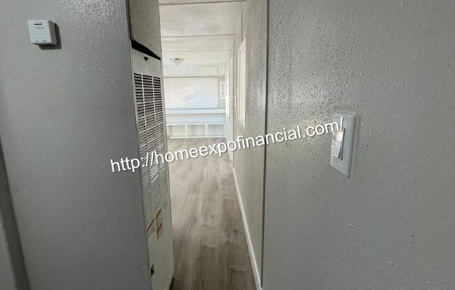 2 beds, 1 bath, $1,595