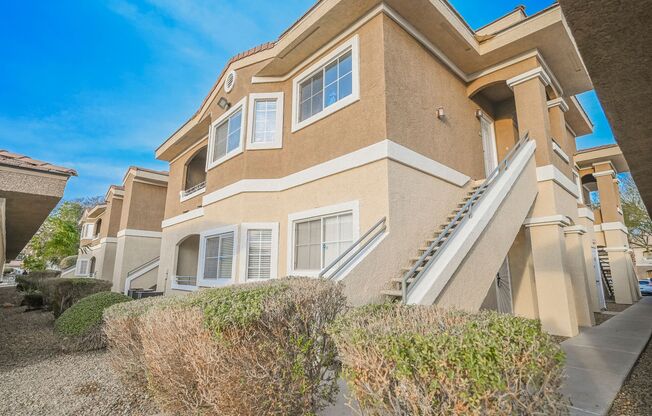 2 beds, 2 baths, $1,700