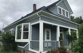 Available Now - 2bed, 1 bath house