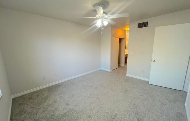 2 beds, 2 baths, $1,395, Unit UNIT 2004