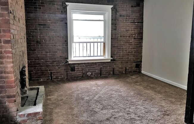 1 bed, 1 bath, $995, Unit 3