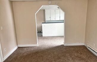 1 bed, 1 bath, $695, Unit 495 Emerson #2