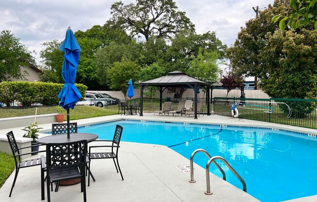 2 beds, 2.5 baths, 976 sqft, $1,425, Unit 136