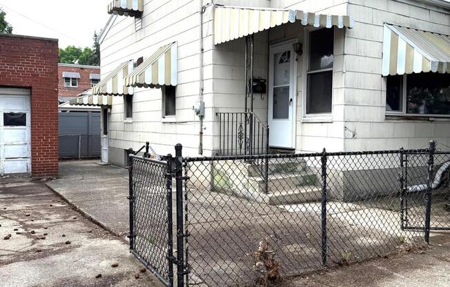 21 72 48 ST