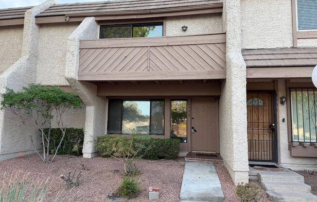 Adorable centrally located townhome