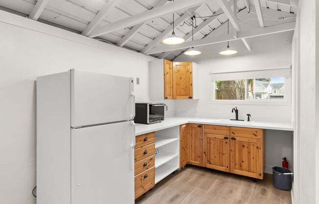 Cozy Studio in West Linn