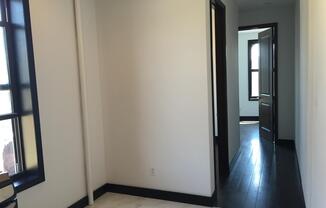 2 beds, 1 bath, $3,750, Unit 6C