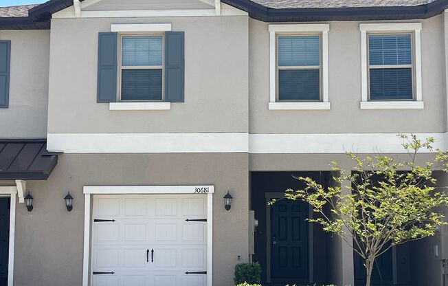 Wesley Chapel Town Home with Garage