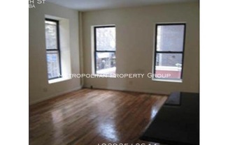 E 39th St