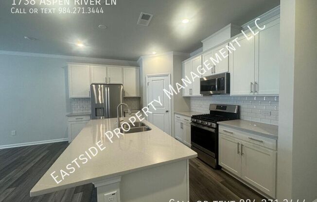 1738 ASPEN RIV LN