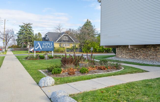 2 beds, 1.5 baths, 950 sqft, $1,399, Unit 9004 - 103