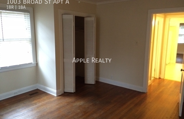 1003 BROAD ST