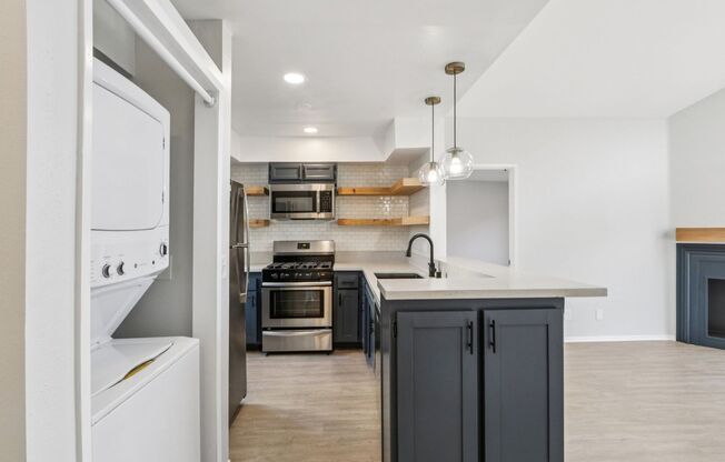 2 beds, 2 baths, 1,195 sqft, $2,598, Unit 402