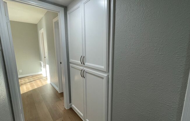 2 beds, 2 baths, 850 sqft, $2,860, Unit 821-02