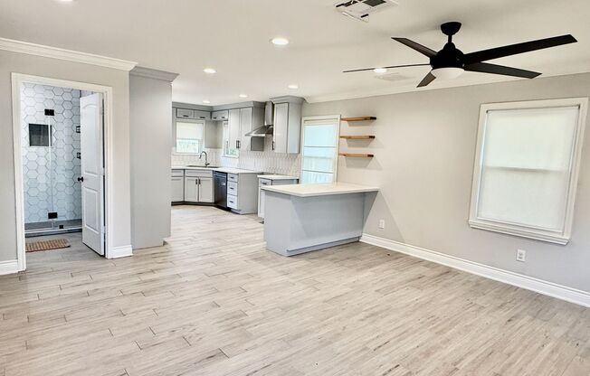 Beautiful 3 Bedroom-Fully Remodeled!