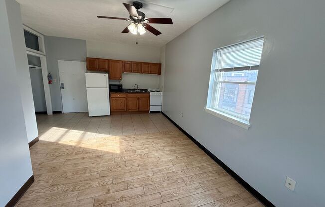 Calder Way East - 215