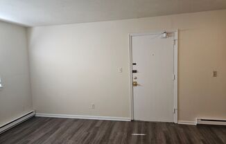 1 bed, 1 bath, $850, Unit 3