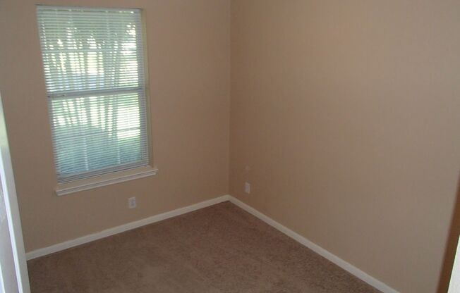 3 Bedroom 2 Bathroom Georgetown Home