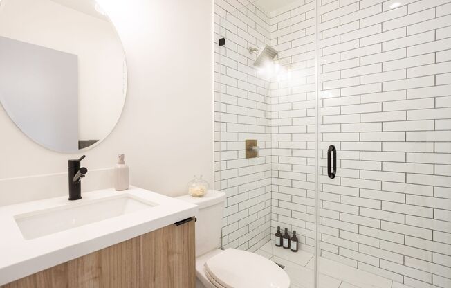 2 beds, 1 bath, 650 sqft, $2,199, Unit 302