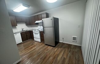 2 beds, 1 bath, 700 sqft, $1,500, Unit 2