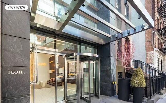 306 W 48 ST