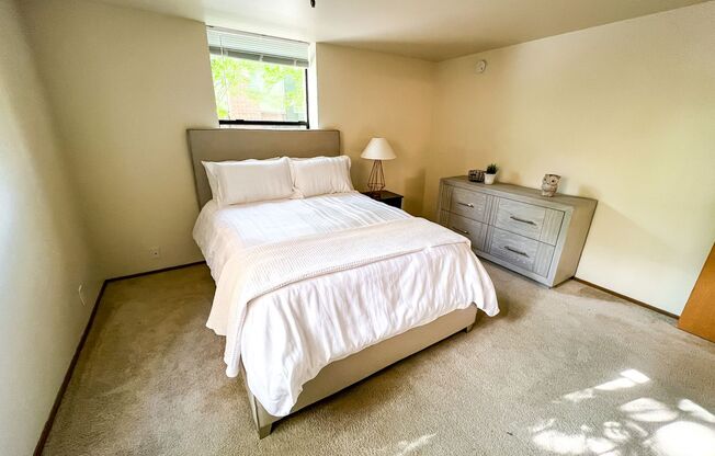 2 beds, 1 bath, 788 sqft, $2,395, Unit 102