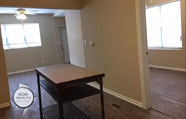 Lincoln Park Apartments on Clybourn!