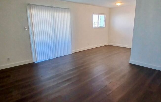 Fully Renovated Modern 2-Bedroom Apartments in Downtown Las Vegas!