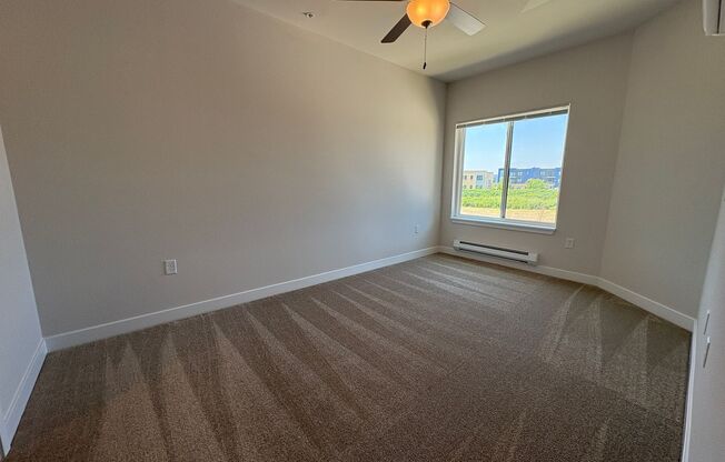 1 bed, 1 bath, 970 sqft, $1,745, Unit 5117-114