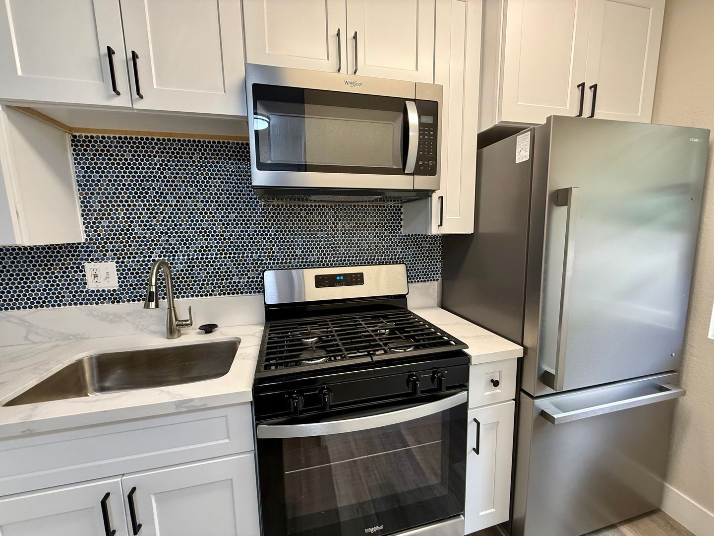 San Diego area/ Lemon Grove Renovated 1 bedroom in quiet neighborhood with Parking - MUST SEE this great apartment home