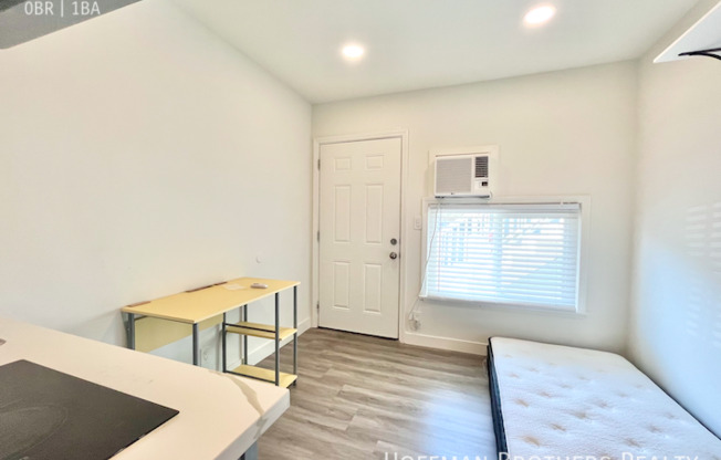 6165 COLDWATER CYN AVE