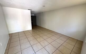 2 beds, 1 bath, $1,650, Unit 408 60th Avenue Drive West