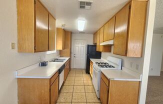 3 beds, 2 baths, $1,750