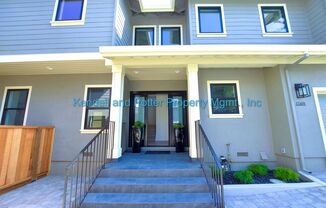 4 beds, 3.5 baths, 2,600 sqft, $5,700, Unit 1569 7th Avenue