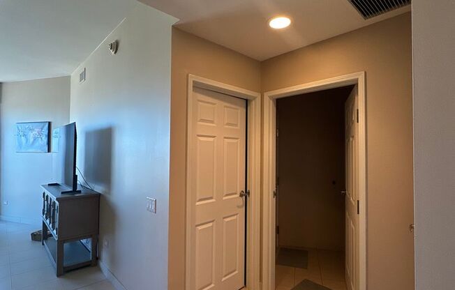 1 bed, 1 bath, $1,795, Unit # 1711