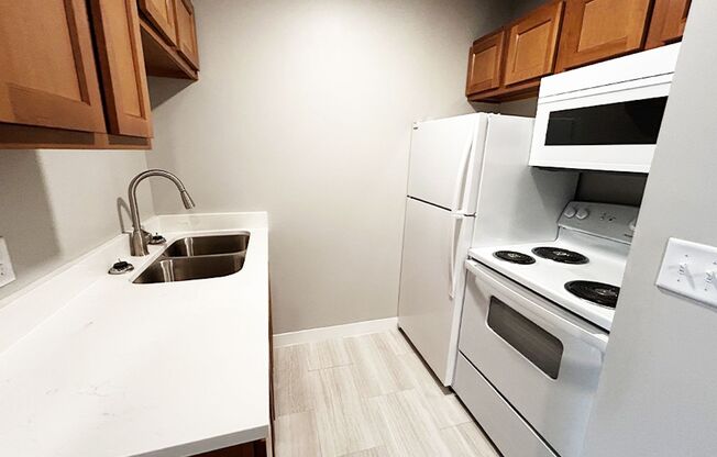 2 beds, 1 bath, 650 sqft, $1,095, Unit 3060-314