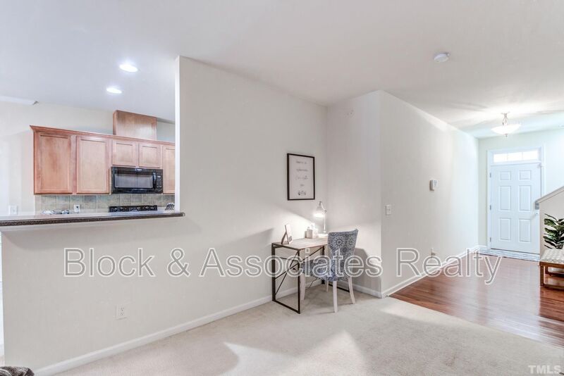 708 MARDONIE REACH LN