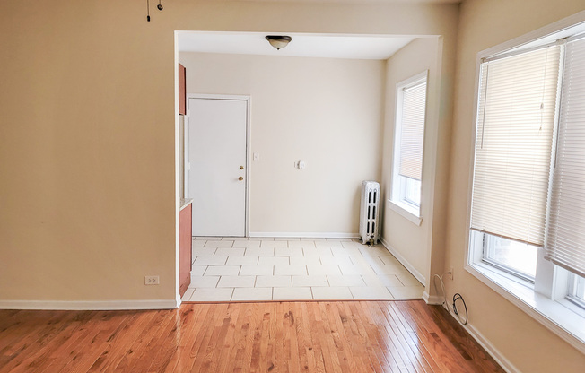 4404 N MAGNOLIA