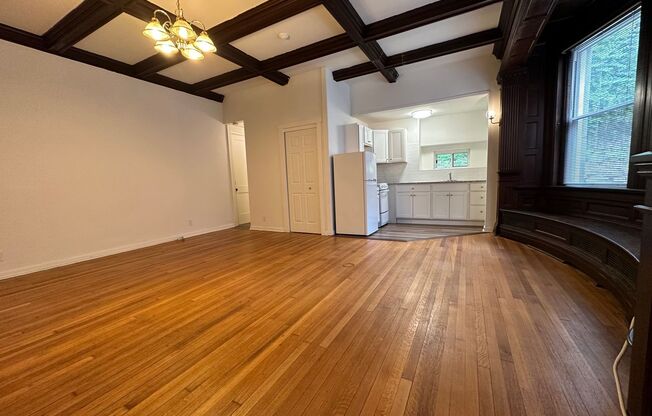 Studio, 1 bath, 440 sqft, $1,449, Unit 5336 Fifth Ave. #02