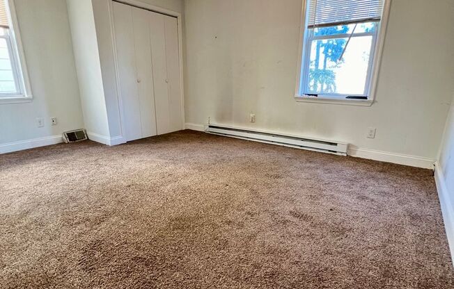 1 bed, 1 bath, $1,000