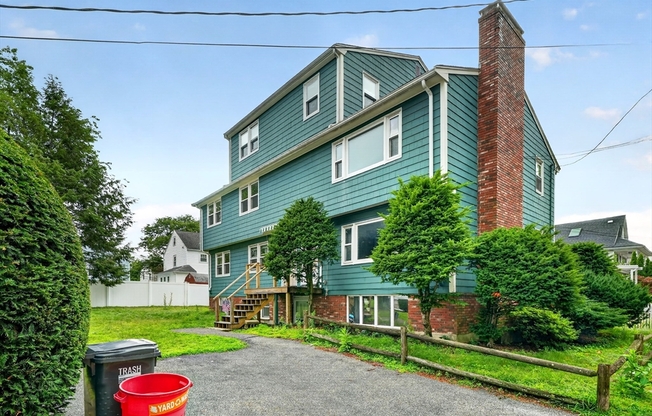 3 beds, 1 bath, 1,100 sqft, $2,900, Unit 1